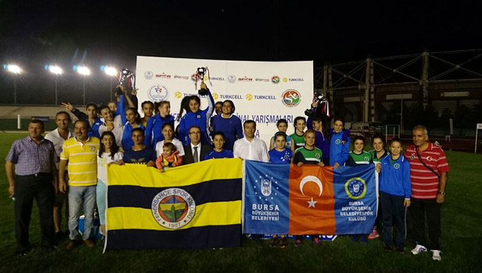 Gençler Ligi'nde kupalar Fenerbahçe'nin