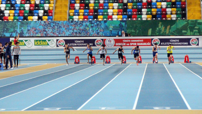 60 metre yıldızlarda yeni Türkiye rekoru: 6.91