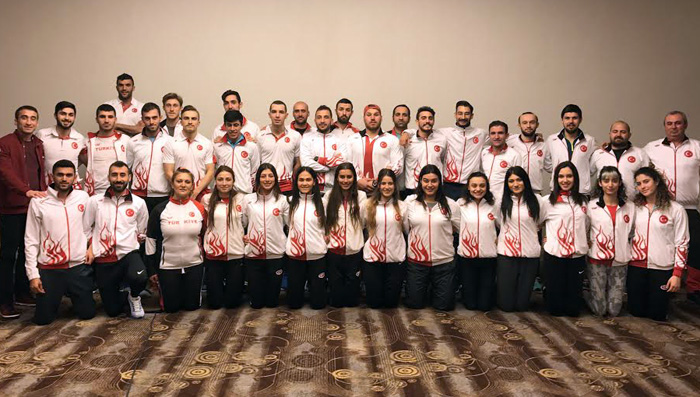 Balkan Salon'a 35 atletle katılıyoruz