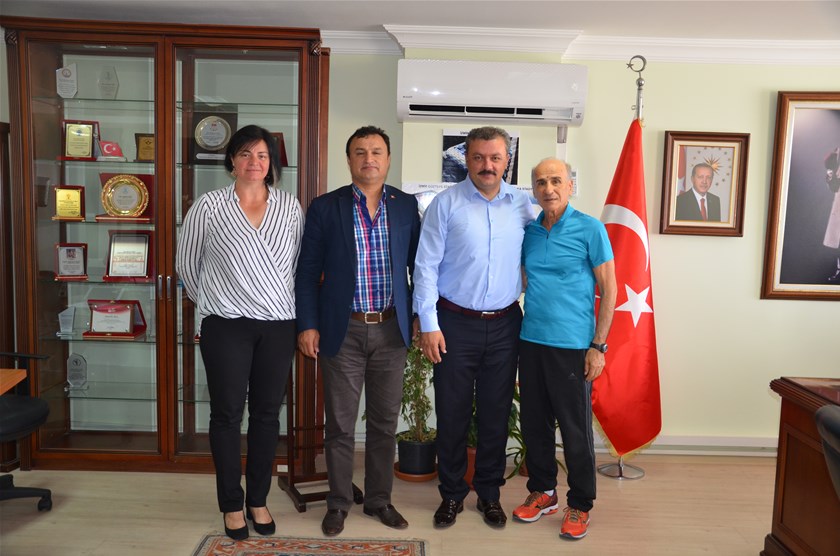Eğitim Kurulu Başkanından İzmir İl Müdürü Nüammer Uslu'ya Ziyaret