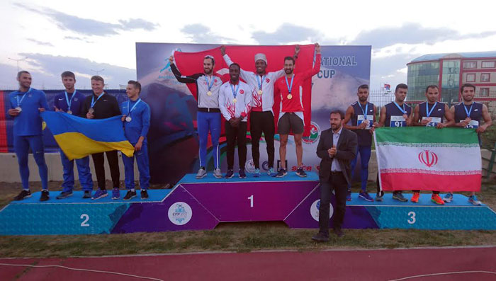 Erzurum'da 4x100 takımımız zirvede