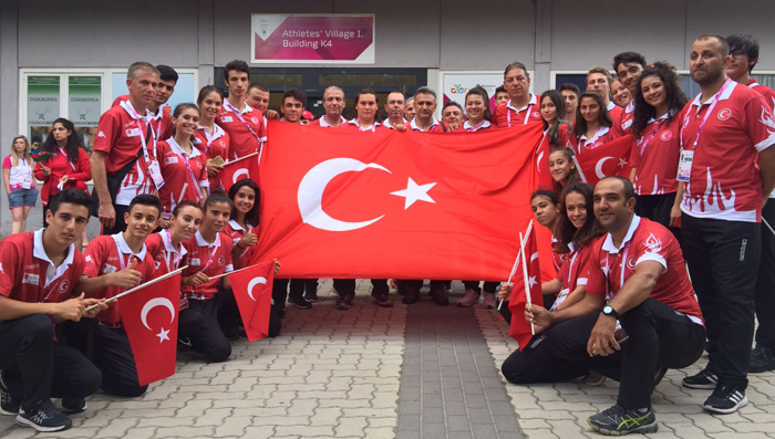 Yıldız Olimpik takım Györ'e ulaştı