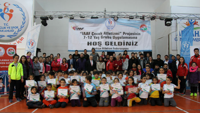 IAAF Çocuk atletizmi Ardahan Üniversitesi'ndeydi
