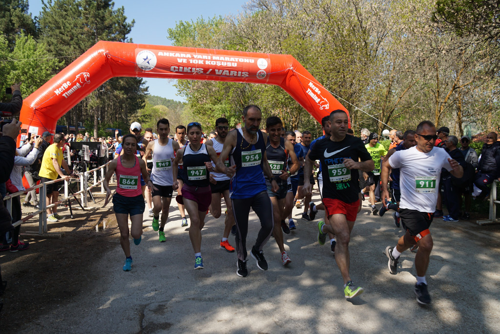 Ankara Yarı Maratonu koşuldu