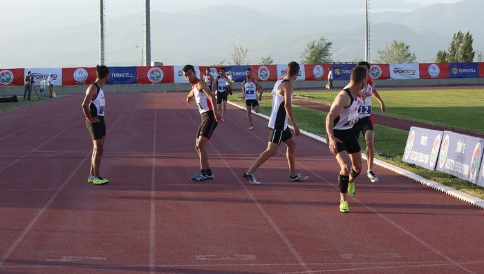 Erzurum'da Sprint ve Bayrak Kupası heyecanı