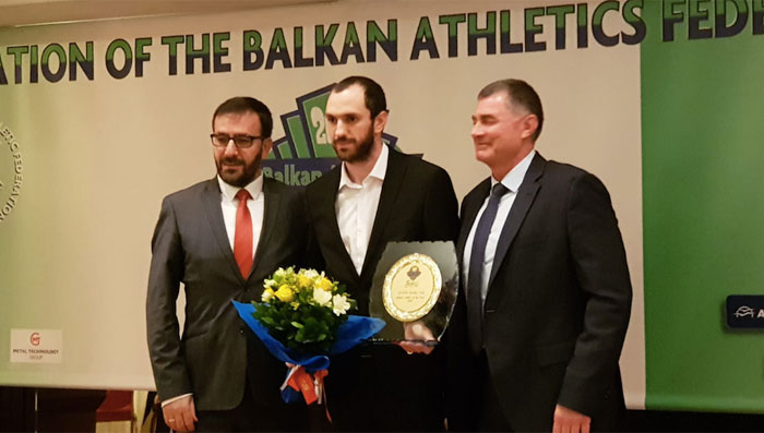 Ramil Guliyev'e ABAF'tan Yılın Atleti ödülü