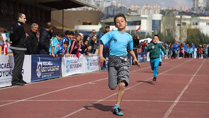 İzmit'te çocuklar atletizmi çok sevdi