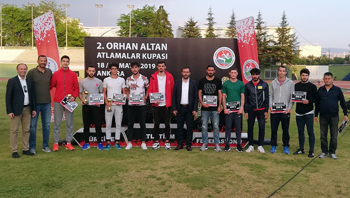 Orhan Altan Kupası'nı Özüpek ve Çınar kazandı