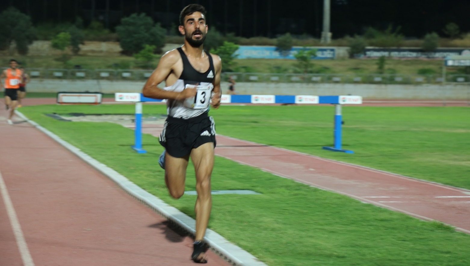Sezgin Ataç 10,000 Metre Türkiye şampiyonu oldu