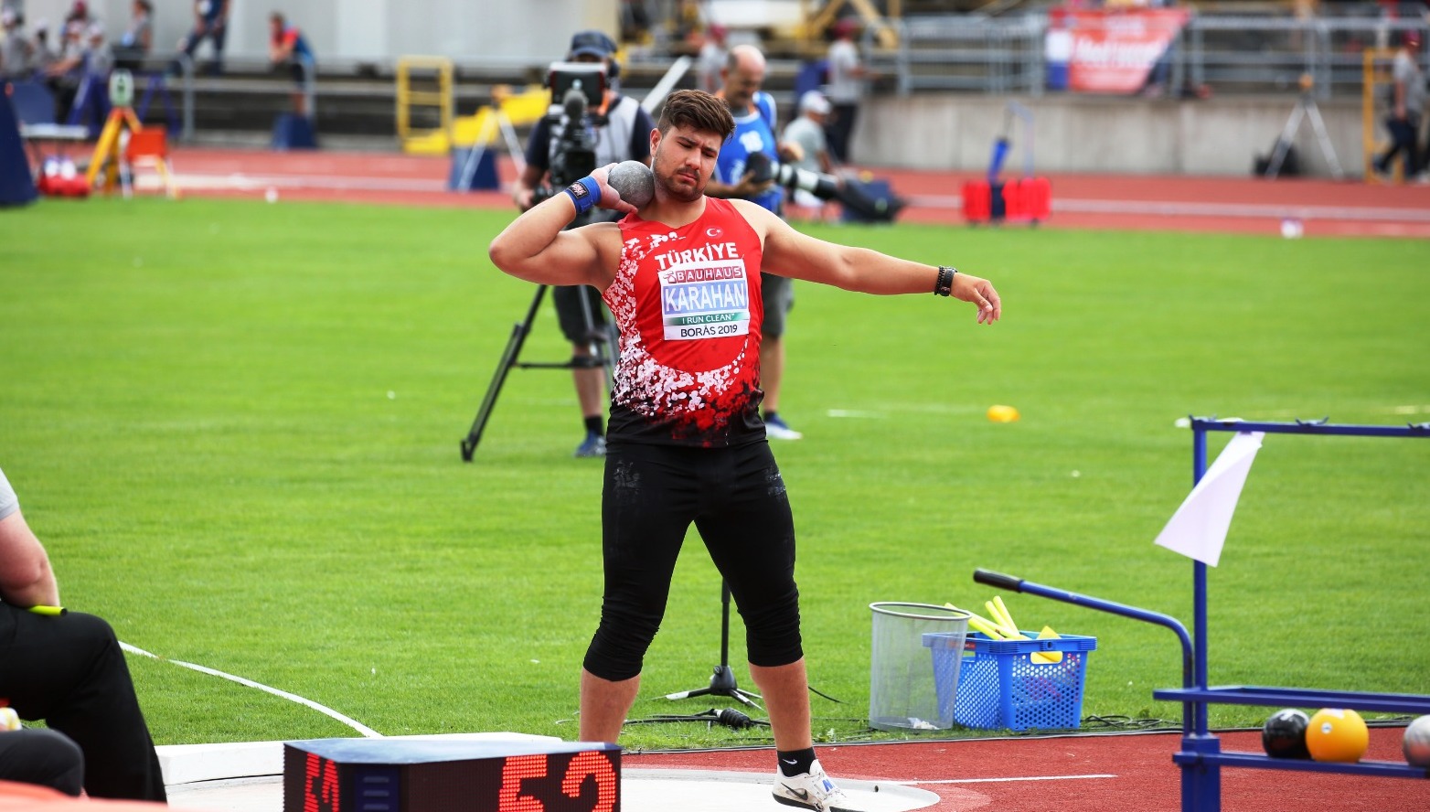 Alperen güllede U23 Türkiye rekorunu 7 santimle kaçırdı