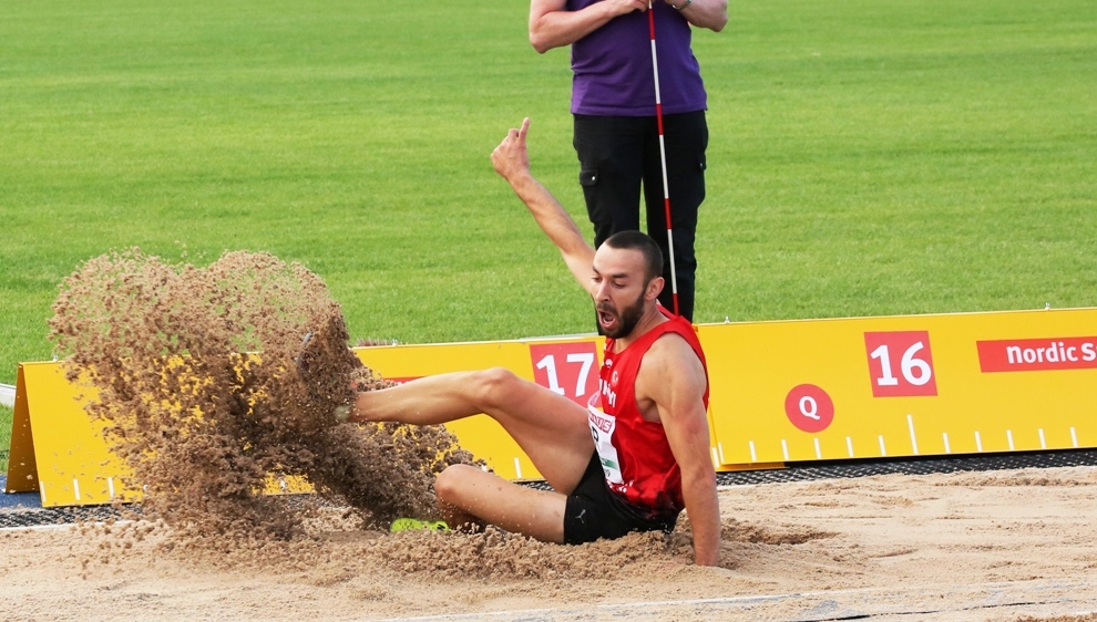 Necati Er, Avrupa'da Yılın Parlayan Yıldızı adayı