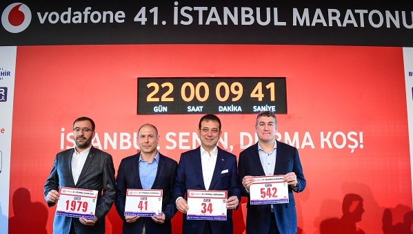 İstanbul Maratonu resmi basın toplantısı Haliç'te yapıldı
