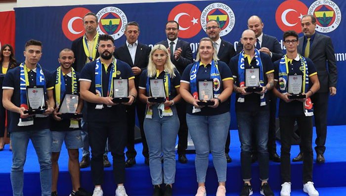Bakan Kasapoğlu Fenerbahçe Olimpik etkinliğinde
