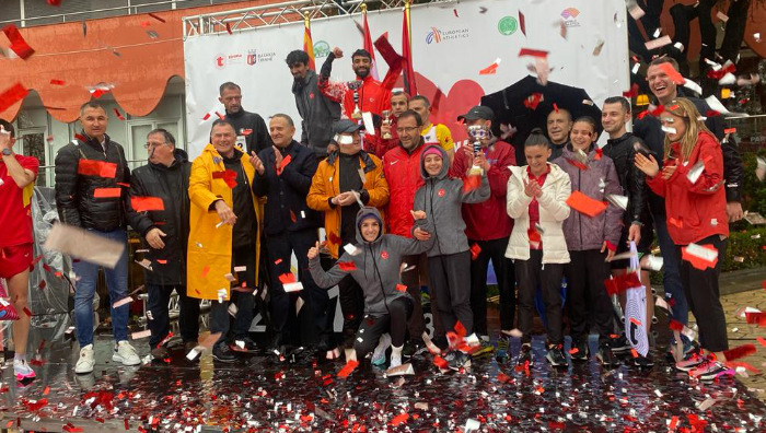 Balkan Yarı Maraton'da takım kupaları Türkiye'nin
